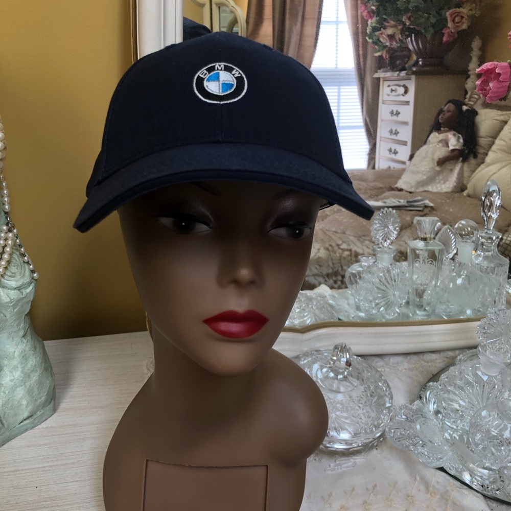 BMW Cap.